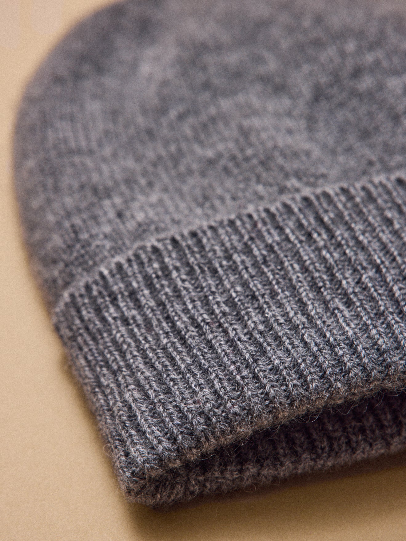 Damen-Mütze – Kollektion Kaschmir - Image 2