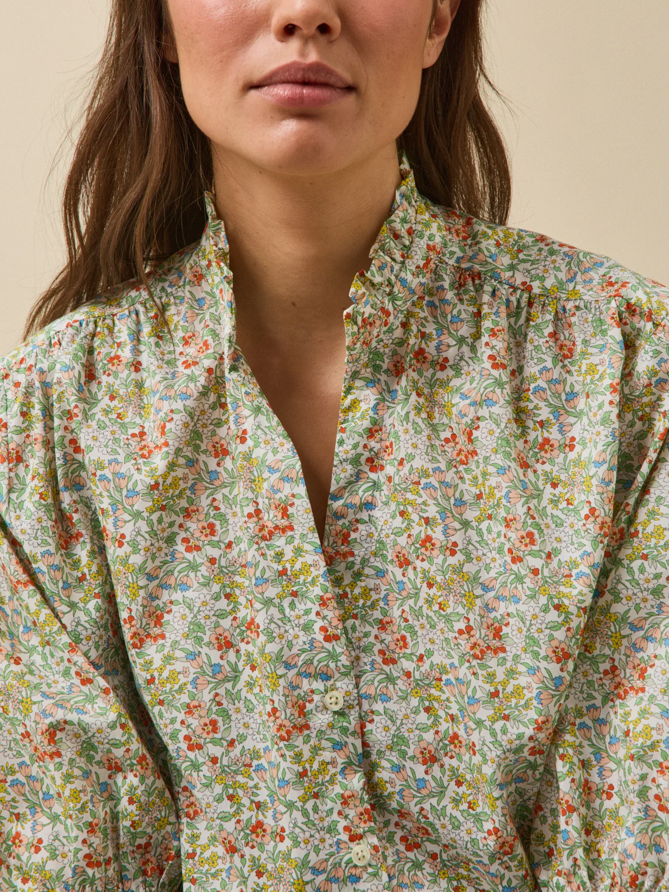 Damenbluse mit Volants aus Liberty-Stoff - Limited Collection - Image 3
