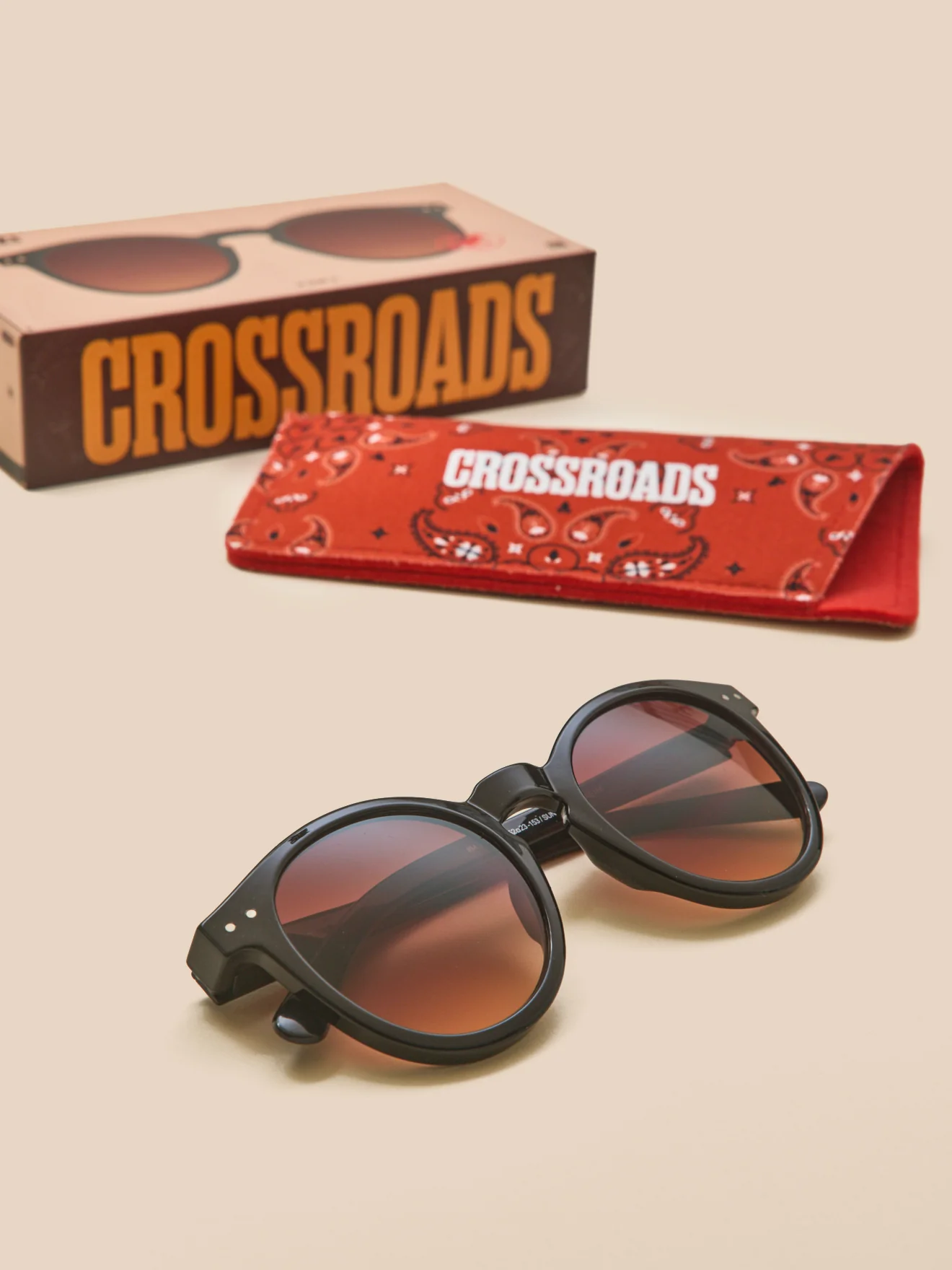 Sonnenbrille für Erwachsene – Cyrillus X IZIPIZI© - Image 2