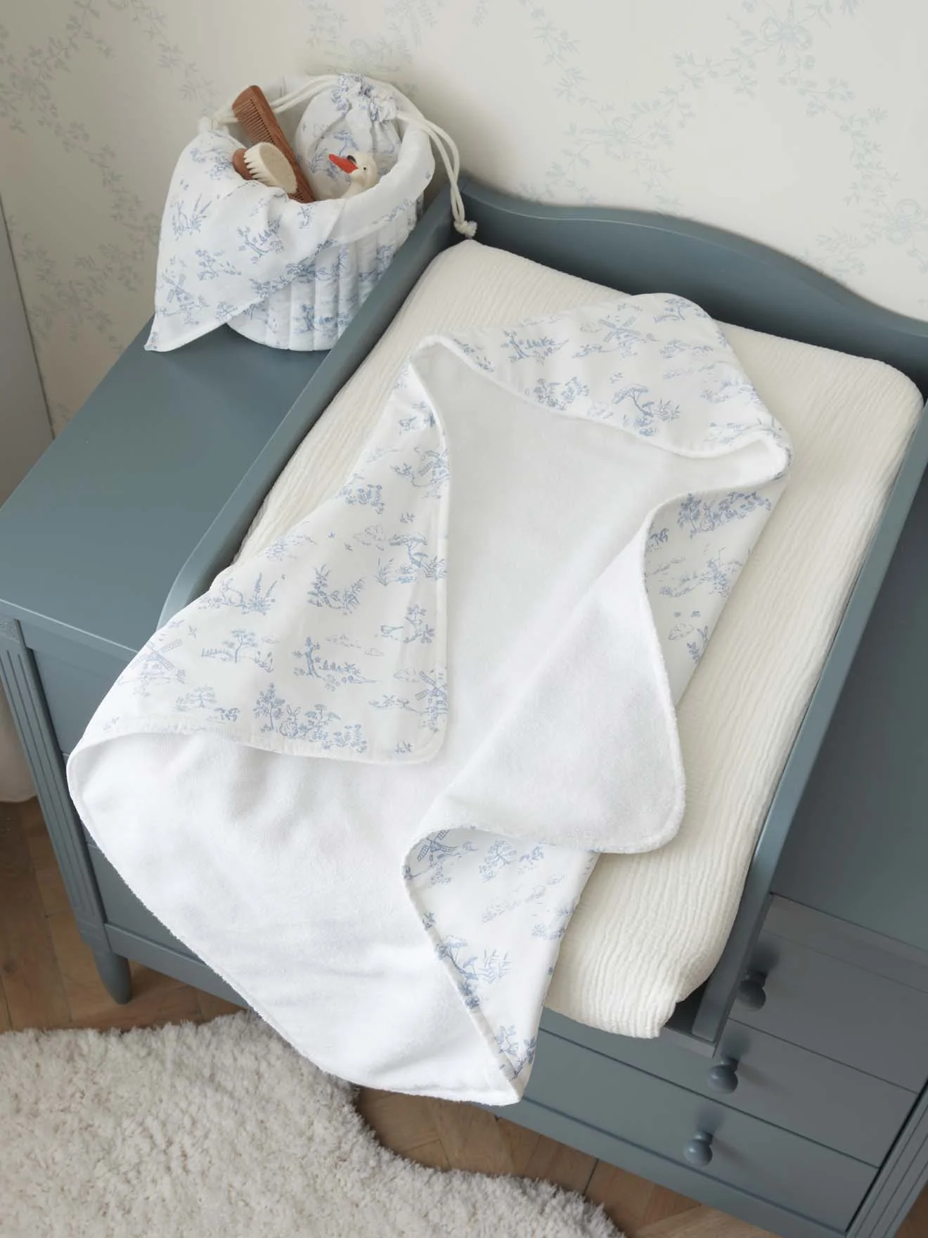 Badecape aus Bio-Baumwolle und Schwamm