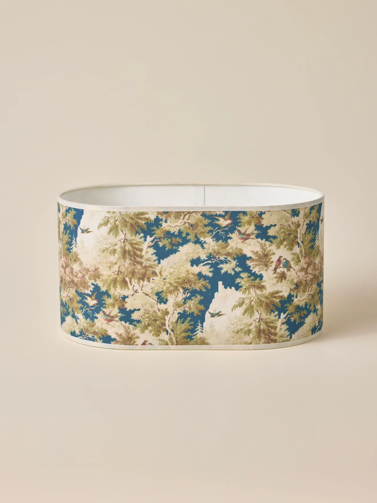Ovaler Lampenschirm mit Blumenmuster – kleines Modell
