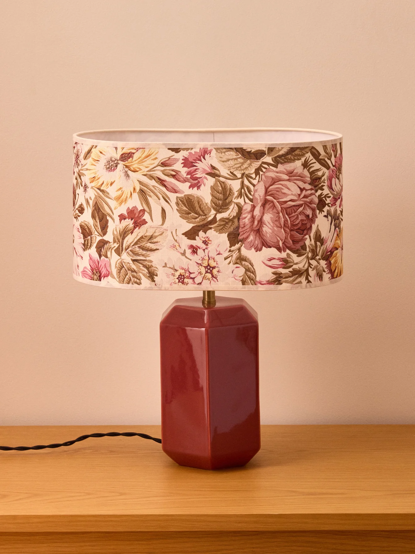 Ovaler Lamenschirm mit Blumenmuster - kleines Modell Victoire - Image 3