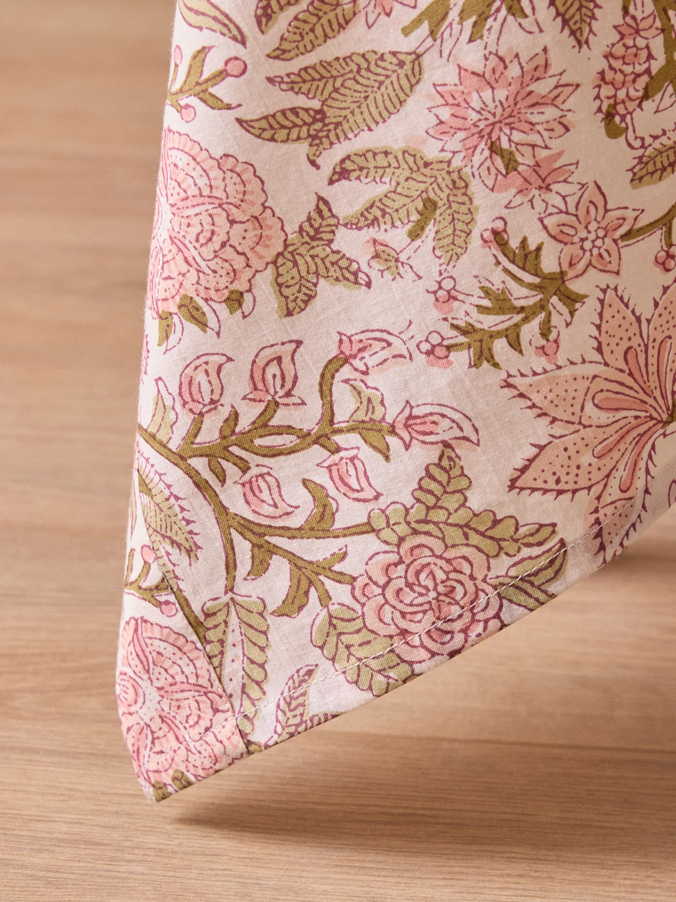 Tischdecke aus bedruckter Baumwolle in Rosa - Image 3