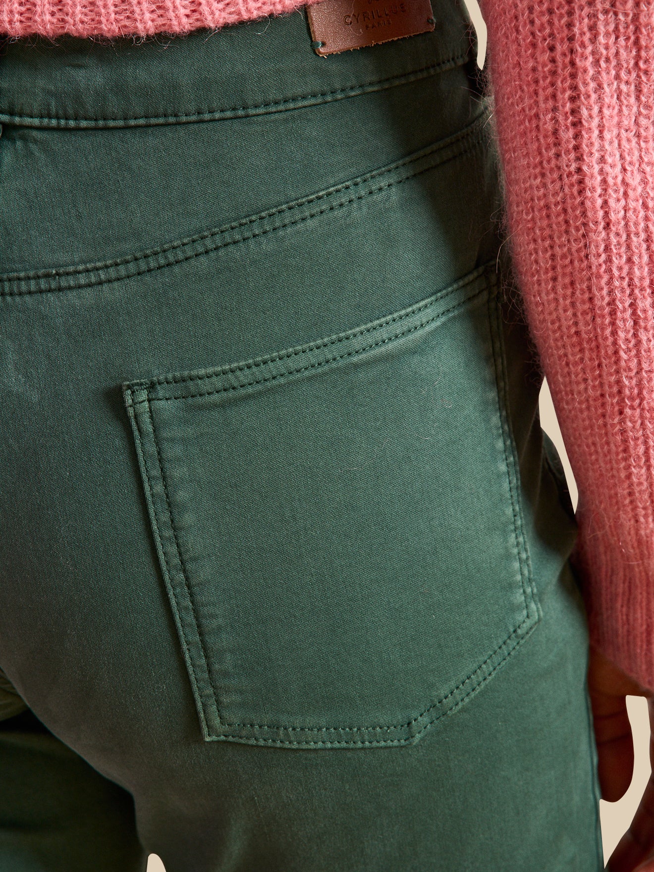 Farbenfrohe Slim Fit Damenhose Chloé - Image 3