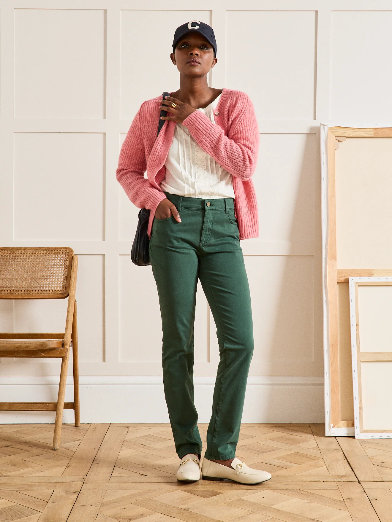 Farbenfrohe Slim Fit Damenhose Chloé - Image 4