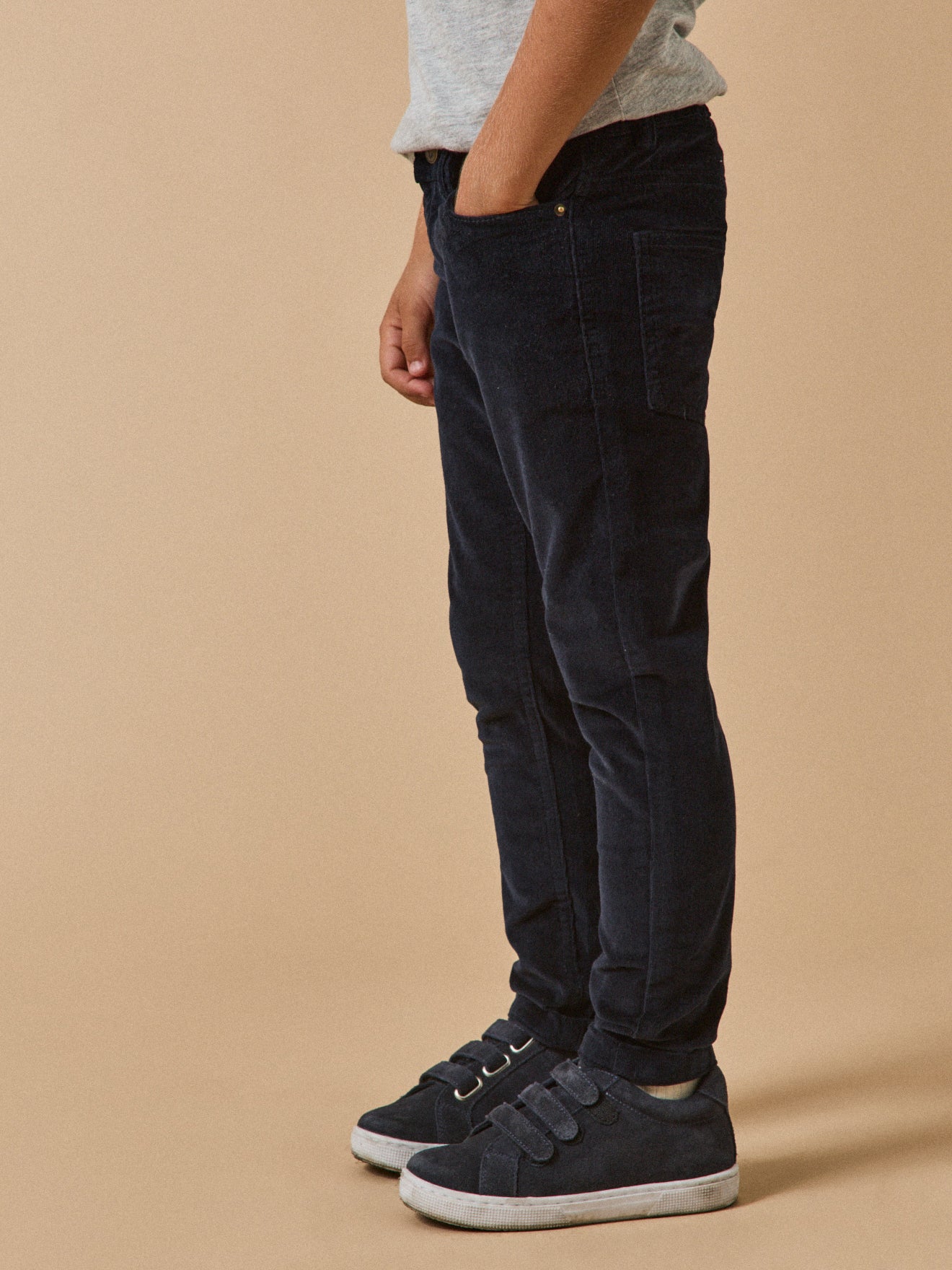 Jungen Slim Fit Hose aus Velours - Image 3