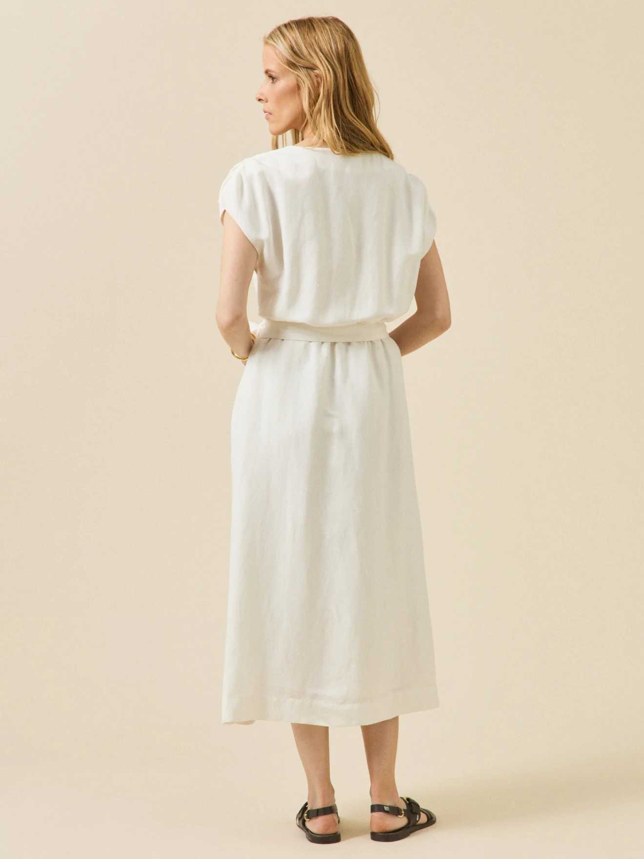 Damen-Etuiklaid aus Leinen und Viskose - Image 2