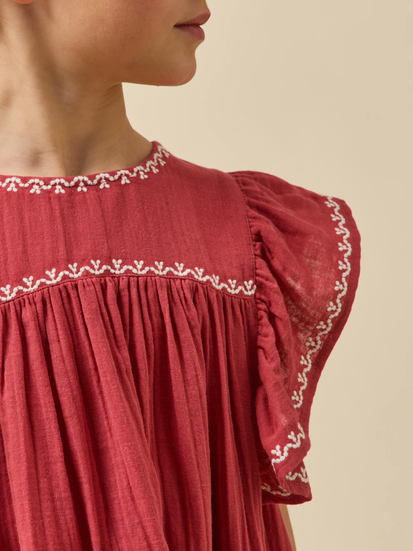 Mädchenkleid aus Bio-Baumwollgaze mit Stickerei - Image 4