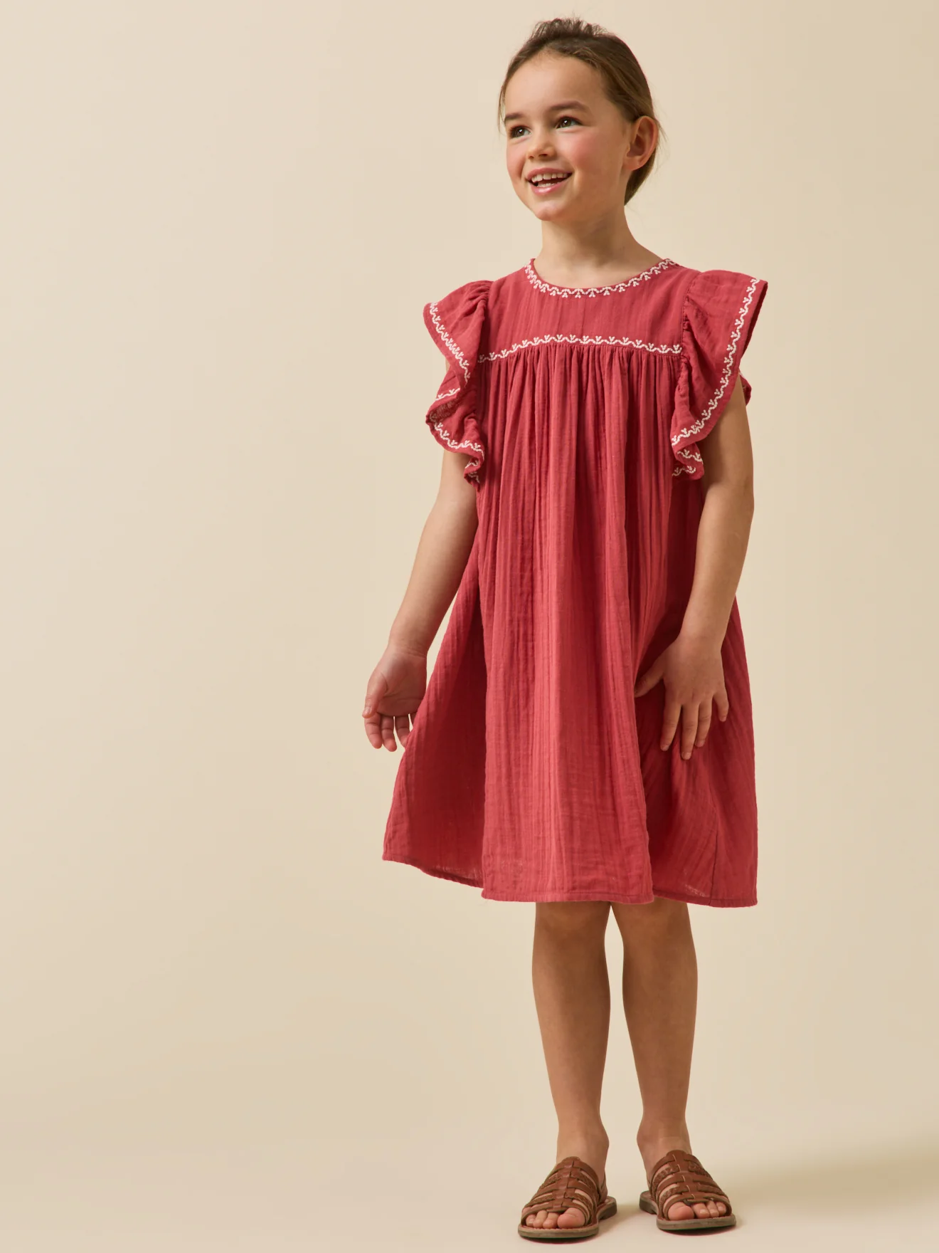 Mädchenkleid aus Bio-Baumwollgaze mit Stickerei - Image 5