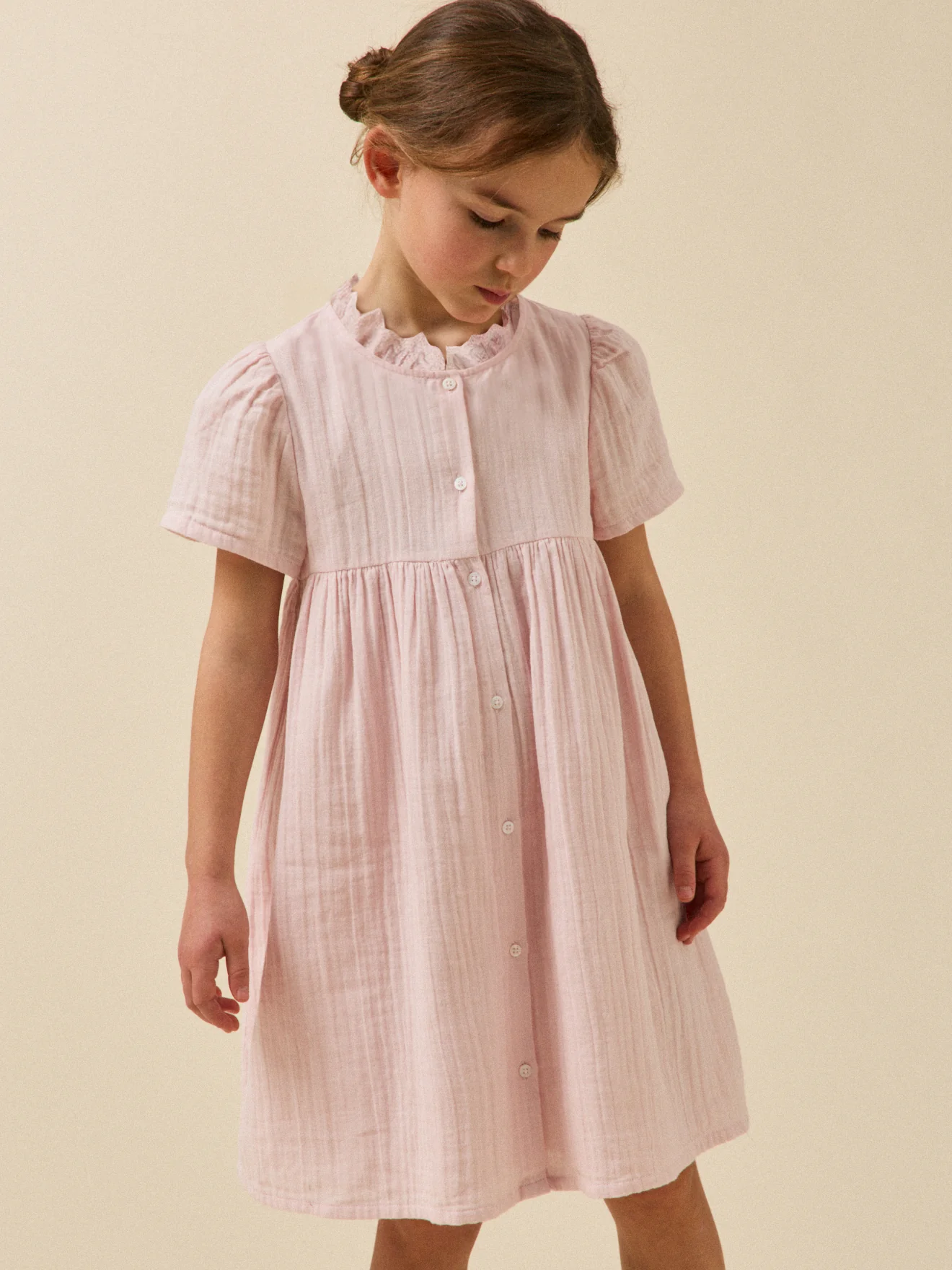 Mädchenkleid aus Baumwollgaze