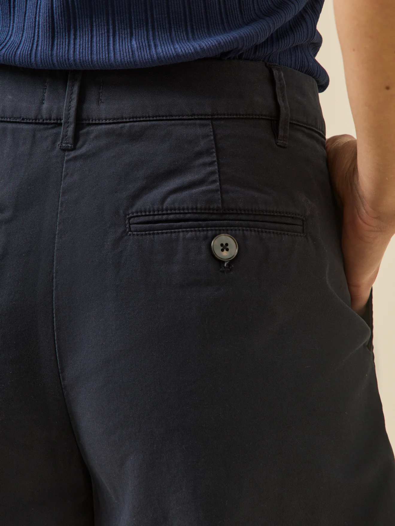 Damen-Chinoshorts aus Baumwolle und Leinen - Image 4
