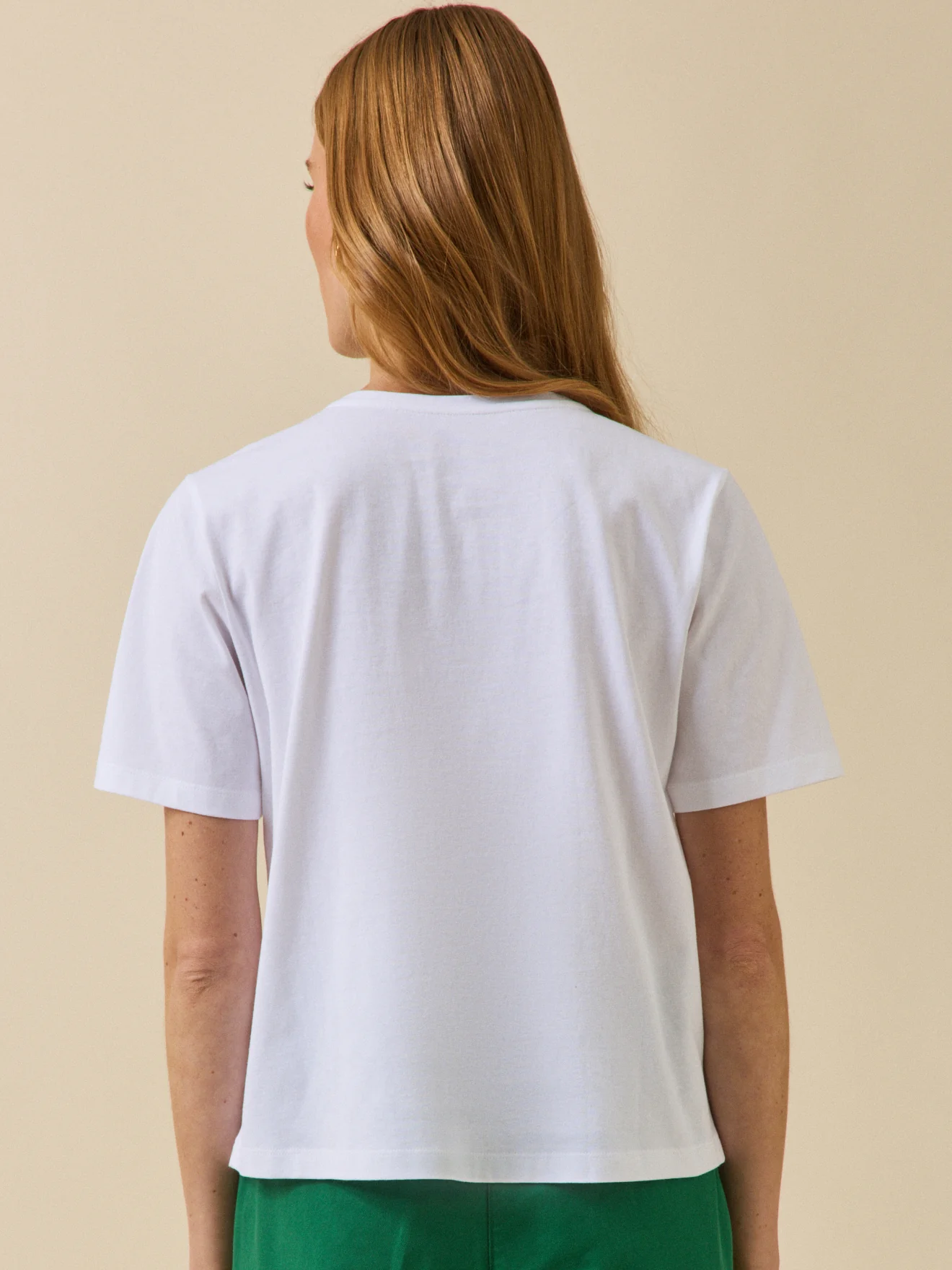 Besticktes Damen-T-Shirt aus Bio-Baumwolle - Image 2
