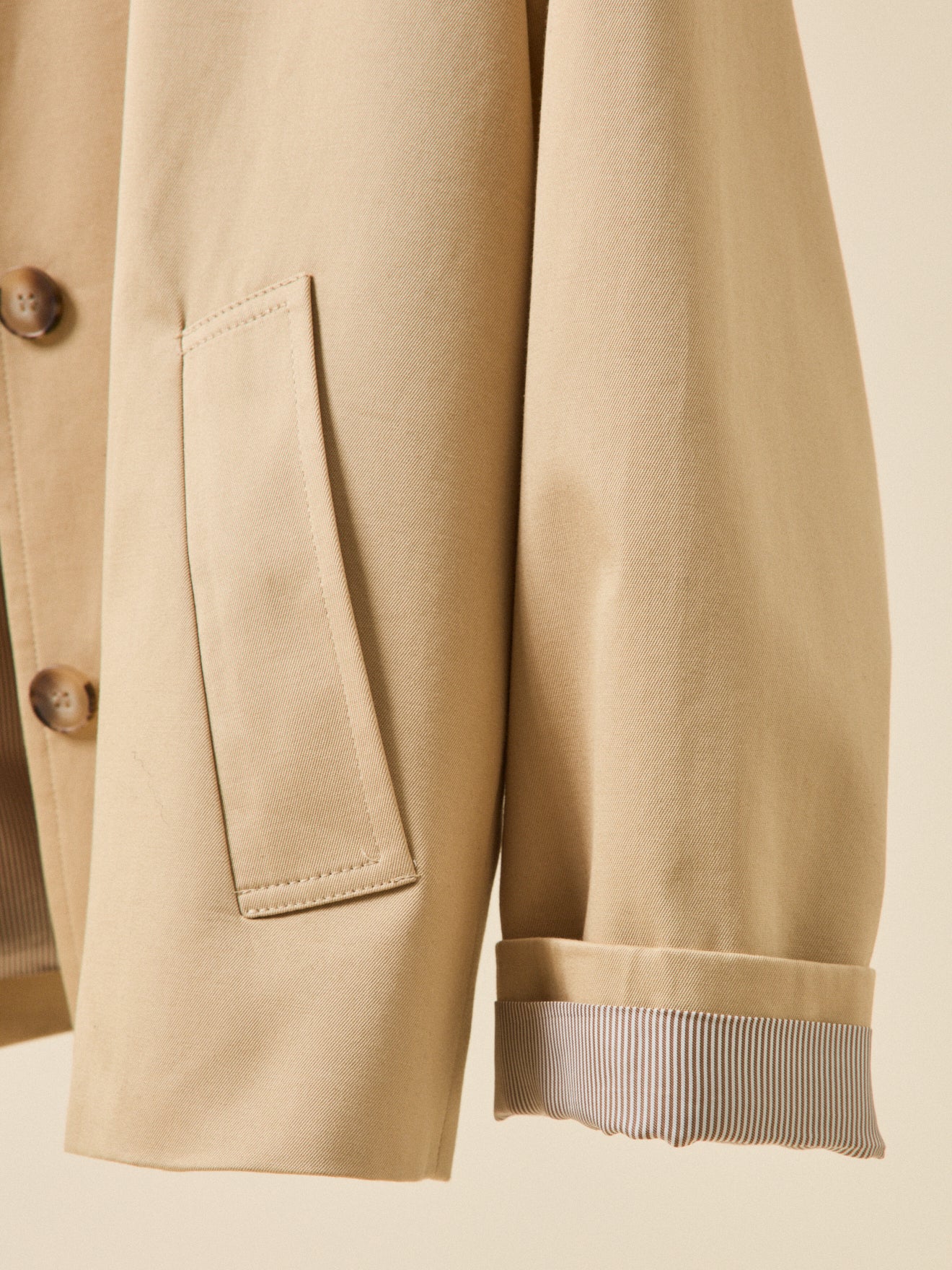 Kurzer Damen-Trenchcoat aus Bio-Baumwolle - Image 8