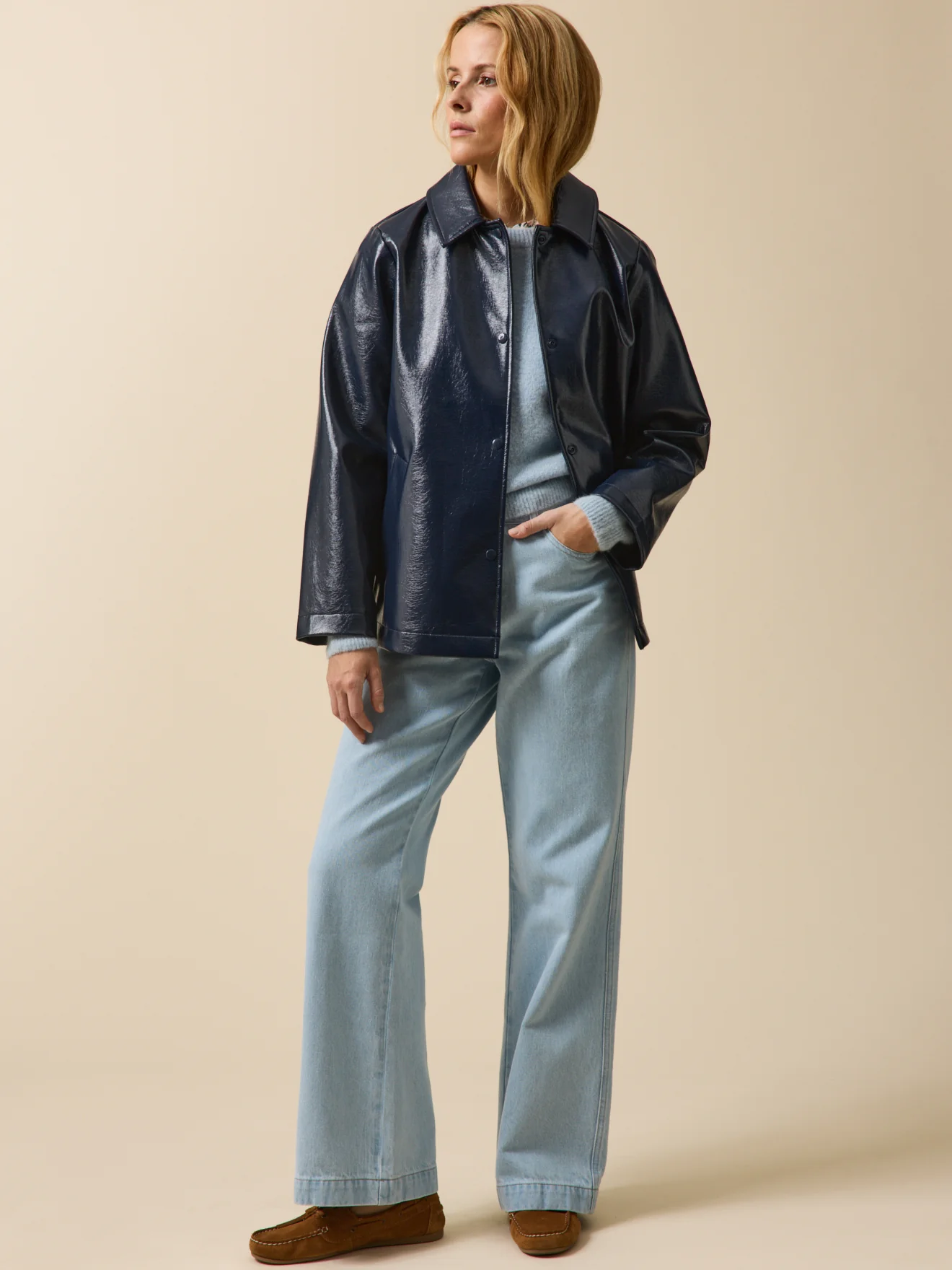 Damen-Vinylmantel - Image 5